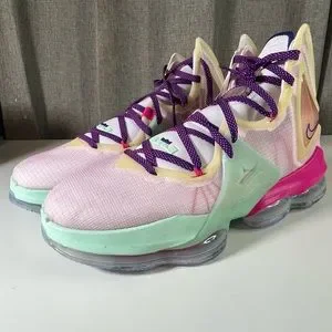Nike | Shoes | Nike Lebron Xix 9 Valentines Day Love Letter  display picture 1